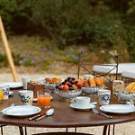 Hotell Abbaye Des Vaux-de-cernay 4*