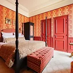 Abbaye Des Vaux-de-cernay 4*