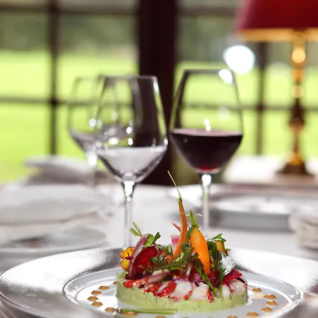 Otel Abbaye Des Vaux-de-cernay 4*