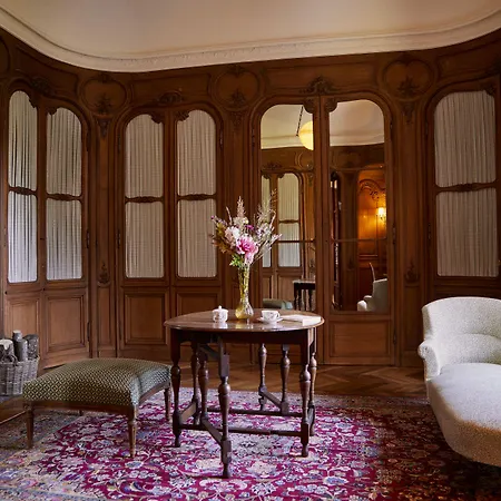 Abbaye Des Vaux-de-cernay 4*