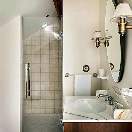 فندق Abbaye Des Vaux-de-cernay 4*
