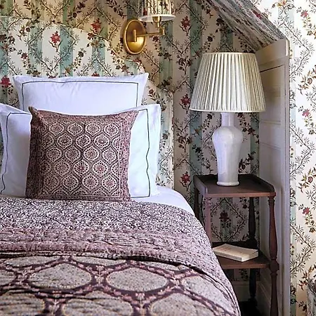 فندق Abbaye Des Vaux-de-cernay 4*
