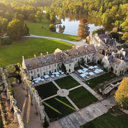 Hotel Abbaye Des Vaux-de-cernay 4*