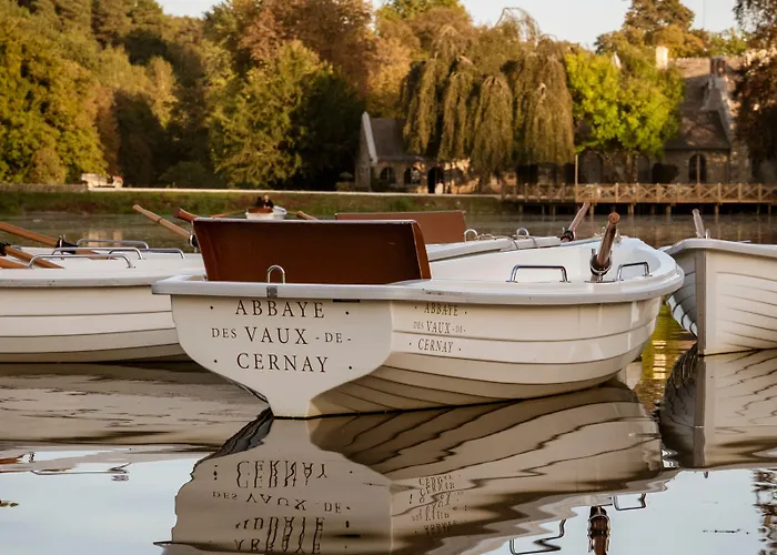 Abbaye Des Vaux-de-cernay Hotel 3*