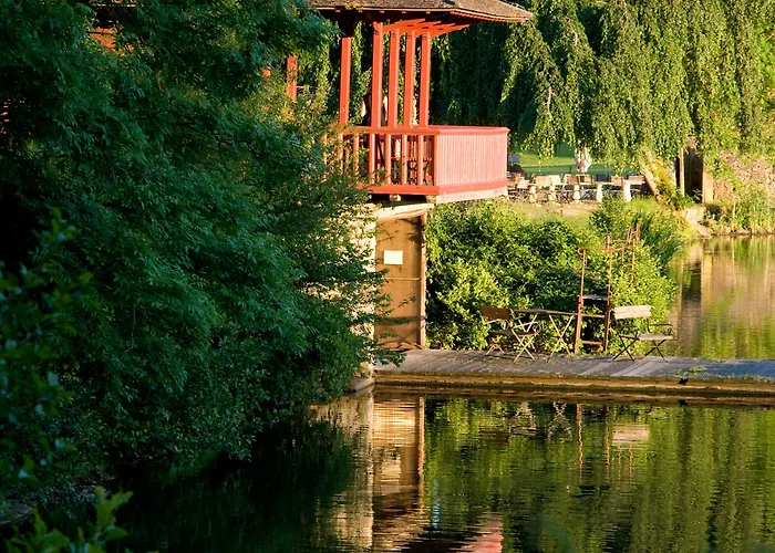 Hotel Abbaye Des Vaux-de-cernay 3*