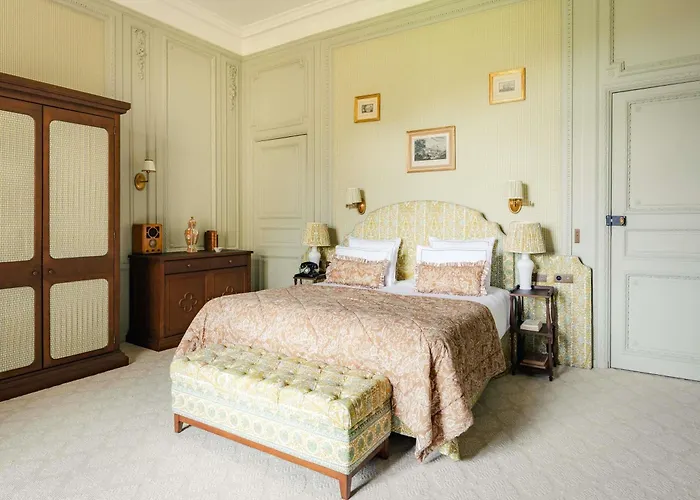 Hotel Abbaye Des Vaux-de-cernay Cernay-la-Ville