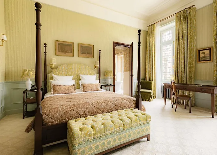 Abbaye Des Vaux-de-cernay 3*