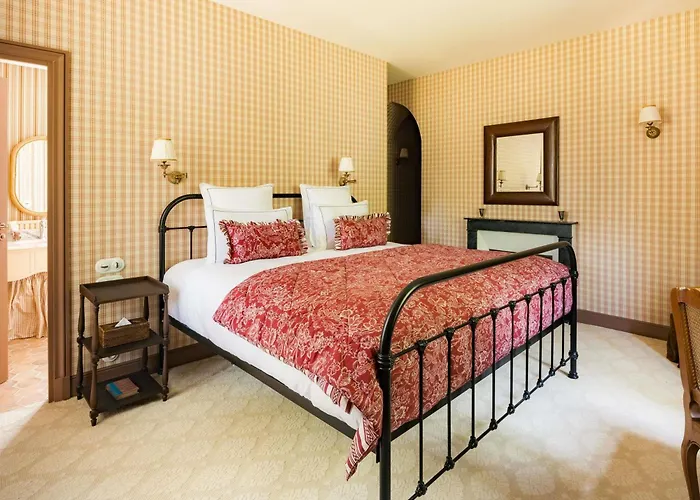 Hotel Abbaye Des Vaux-de-cernay Cernay-la-Ville
