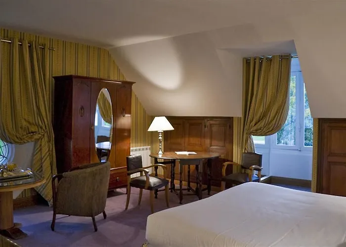 فندق Abbaye Des Vaux-de-cernay 3*