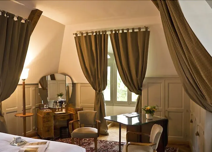 Abbaye Des Vaux-de-cernay 3*